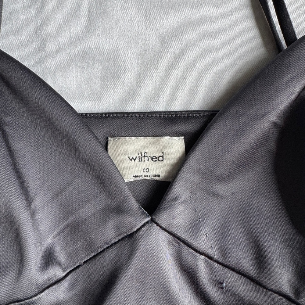 Aritzia Grey satin midi dress - Picture 5 of 10